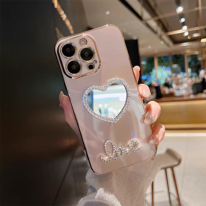 Heart-shaped mirror feature of phone case image