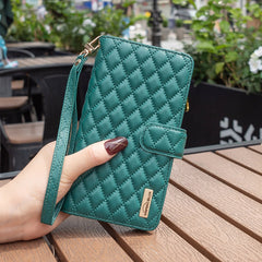 User holding TPU leather wallet case for iPhone 15