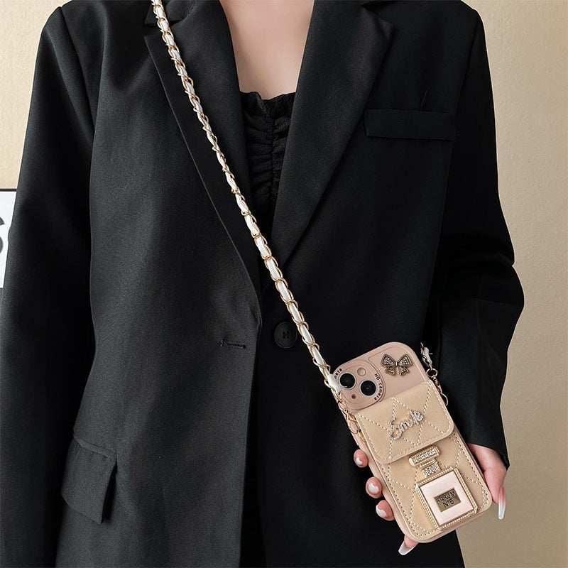 Crossbody wallet case adjustable chain detail
