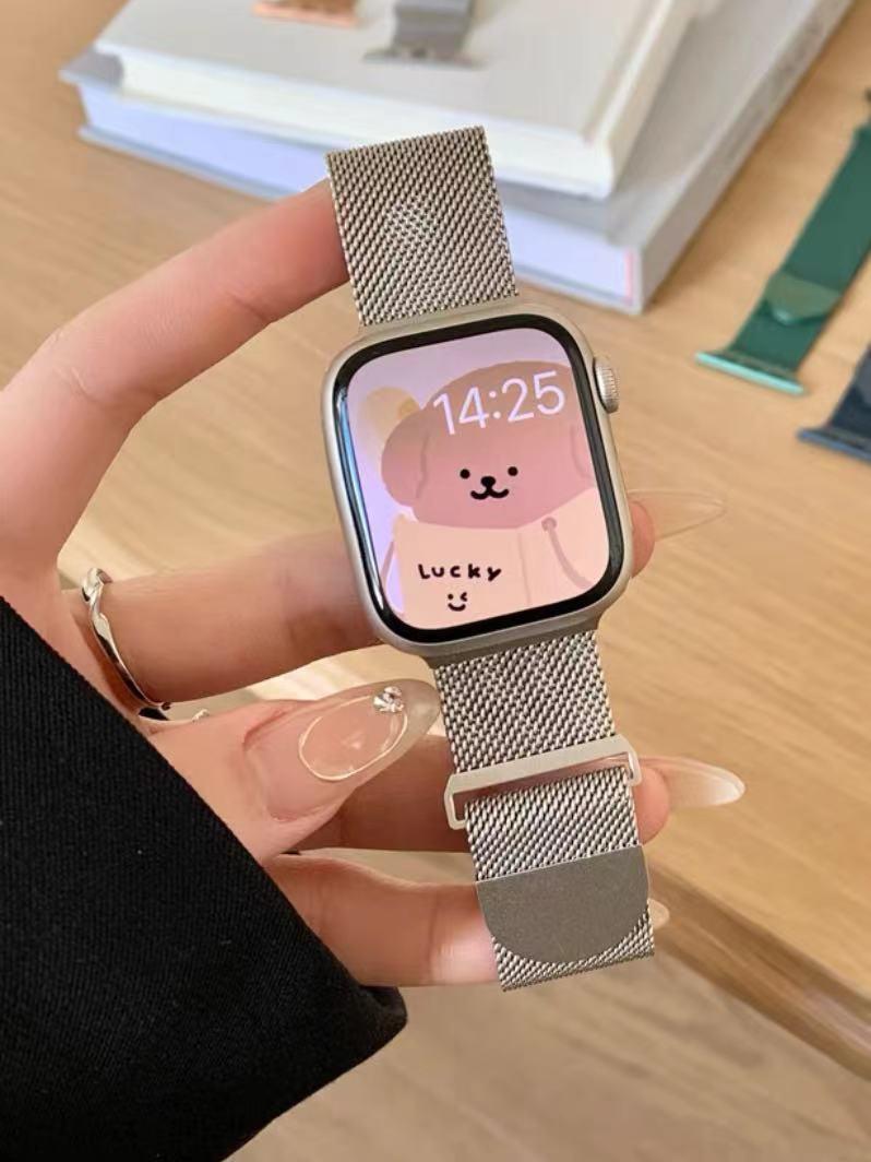 Stylish Starlight Colour Apple Watch Band on wrist