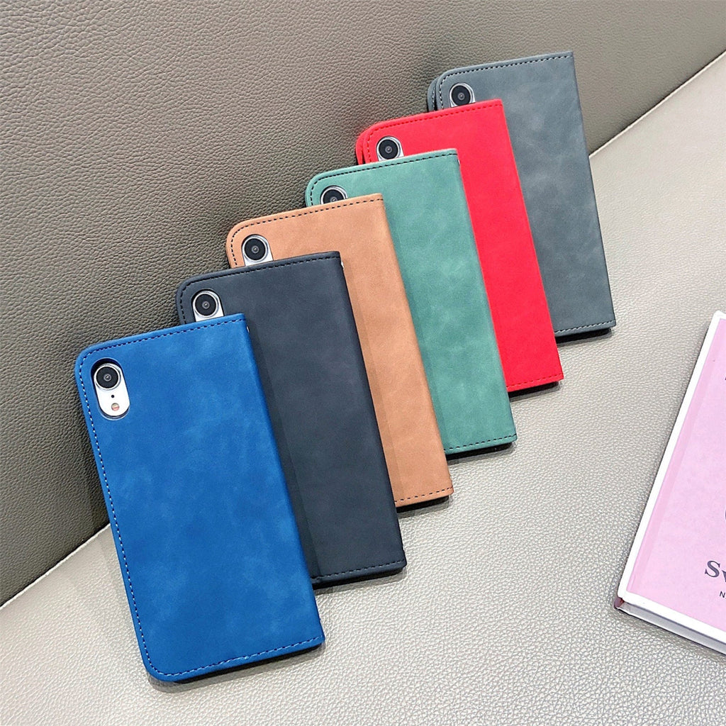 Premium magnetic flip case for iPhone 16