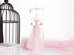 Elegant necklace holder for jewellery
