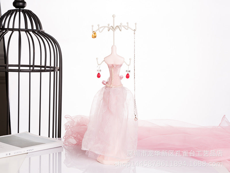 Elegant necklace holder for jewellery