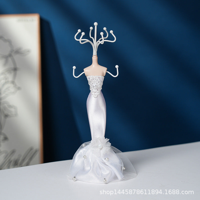 Full view of home decor jewellery display stand