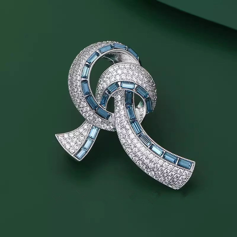 Decorative Brooch with Sparkling Crystals - Image 6