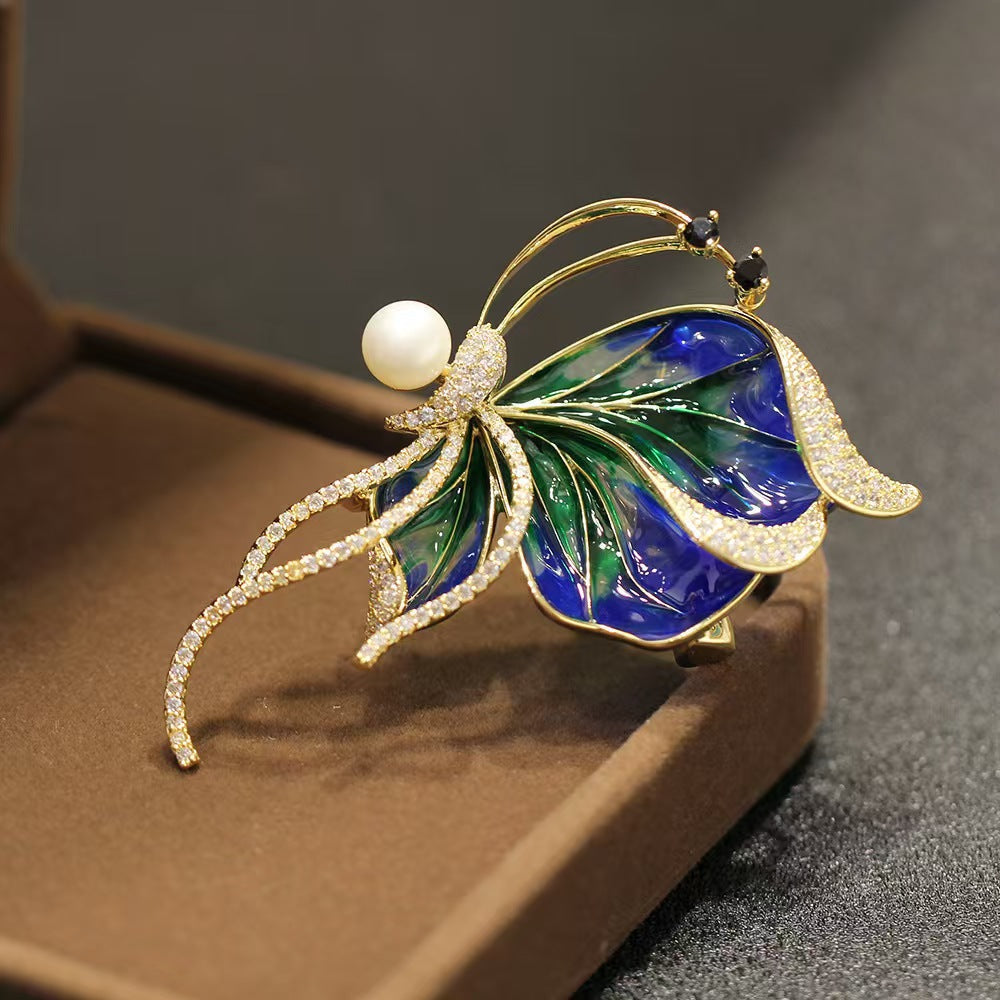 Elegant Butterfly Brooch Image 2 - Versatile Accessory