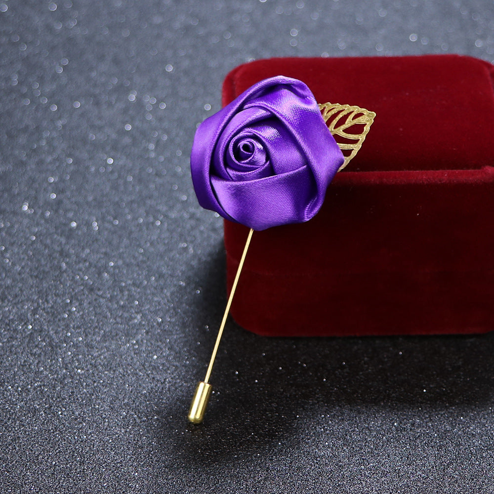floral brooch showcasing versatility