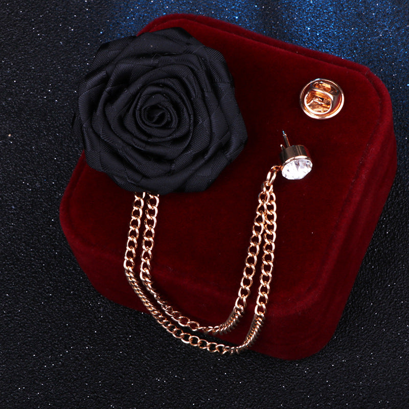 Vintage style floral brooch on a blazer lapel