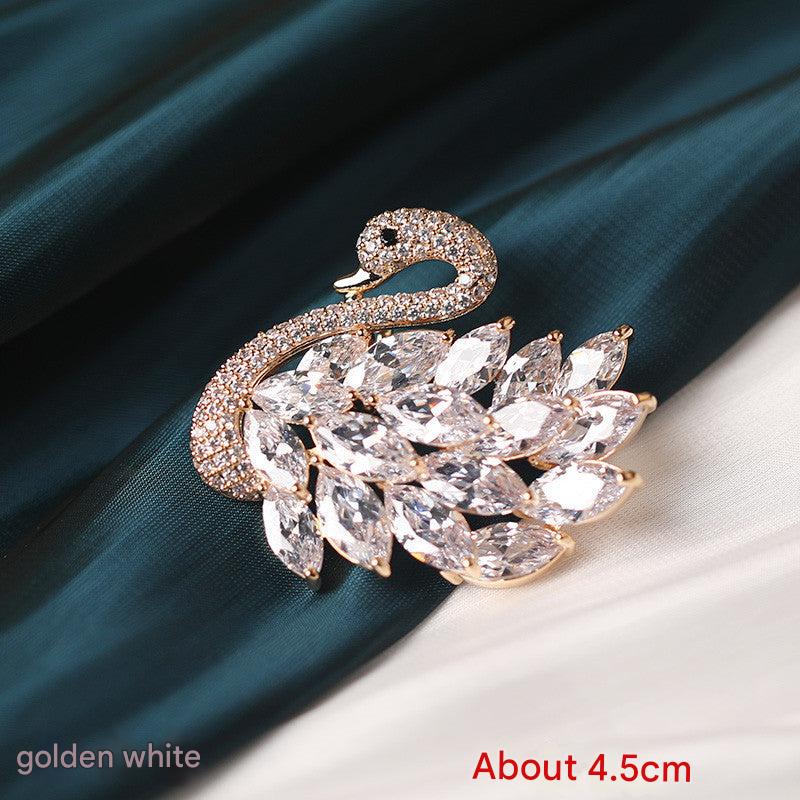Elegant Packaging of Brooch Gift