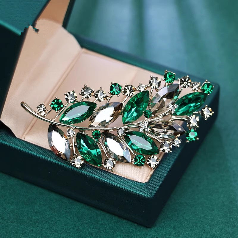 Elegant Leaf Brooch for Suits and Dresses - 2