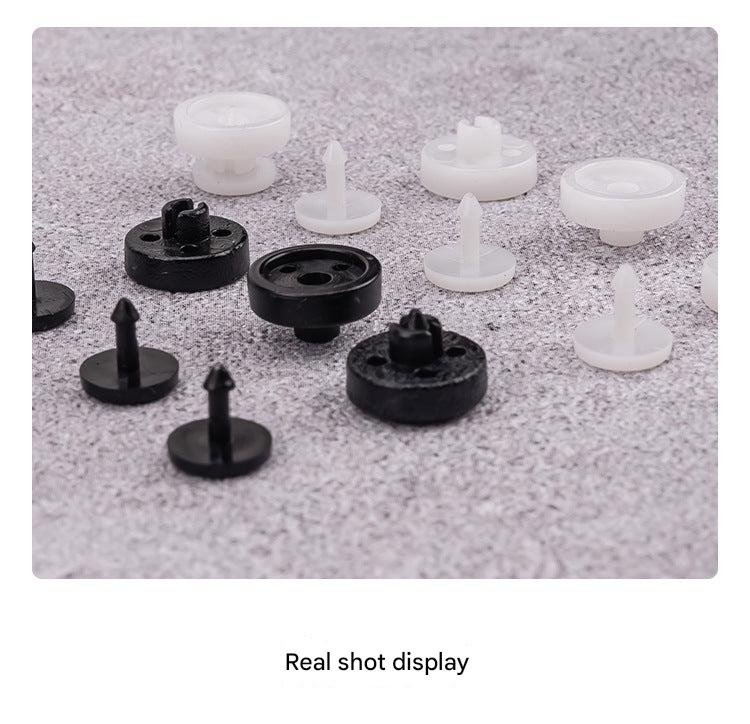 Easy-to-use no-sew buttons on shirt cuffs