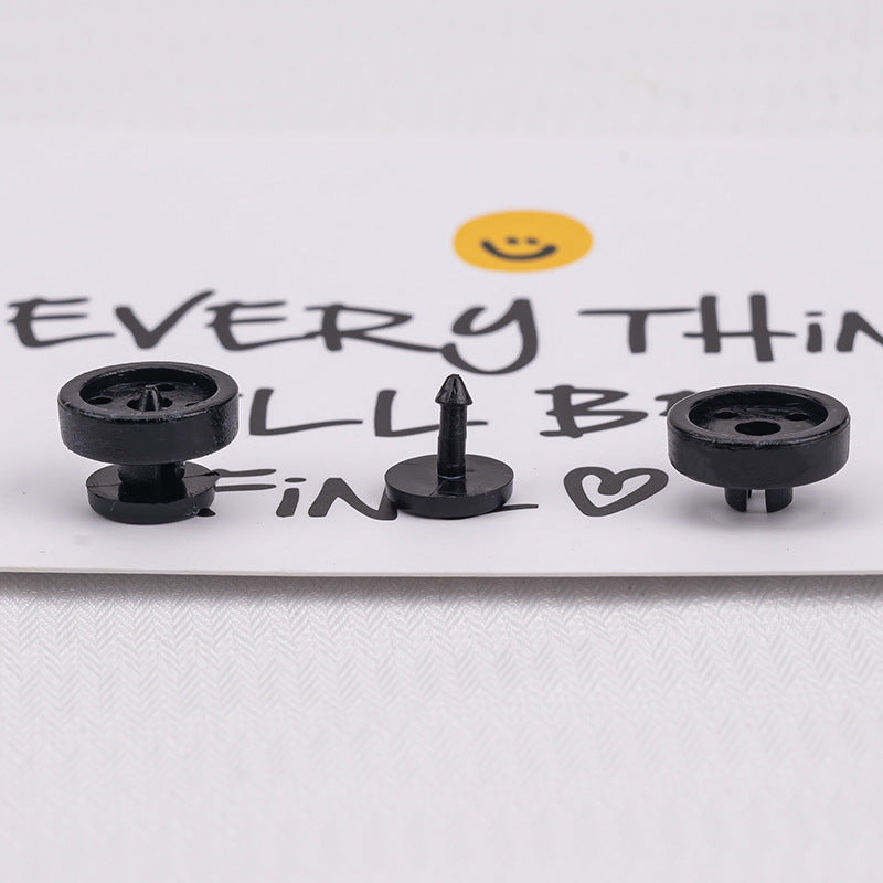 Versatile snap buttons for collars