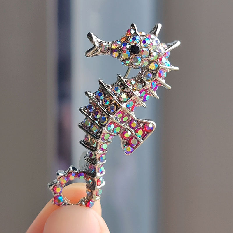 Men's and Women's Cartoon Seahorse Brooch - Image 2