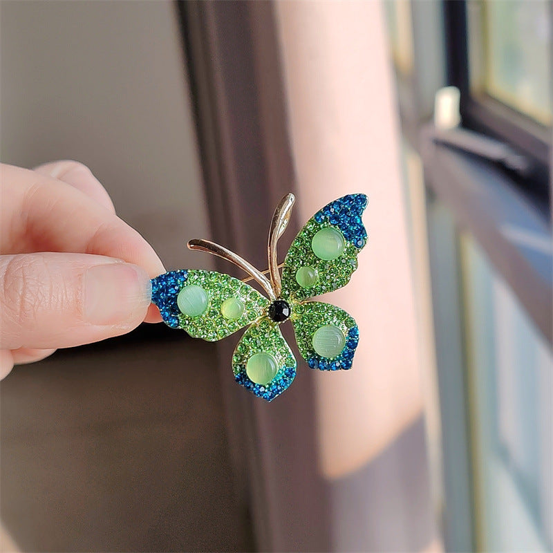 Rhinestone brooch in various colours - image 3