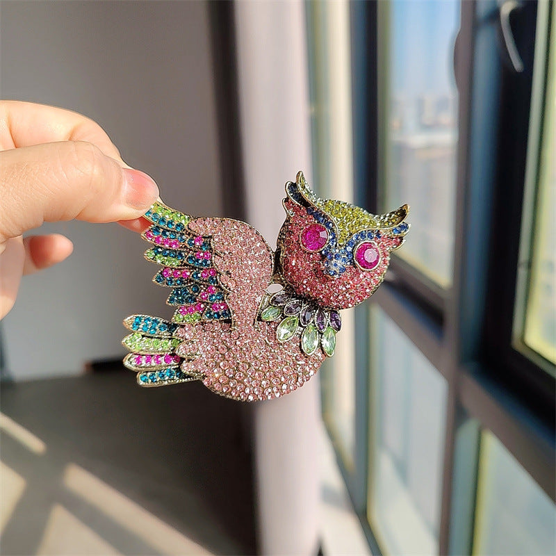 elegant owl brooch with rhinestones front view