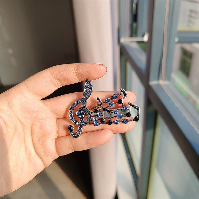 Chic brooch in multiple colour options - image 7