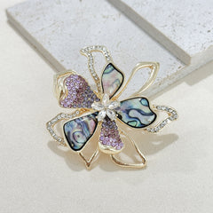 Side view of rhinestone bowknot brooch
