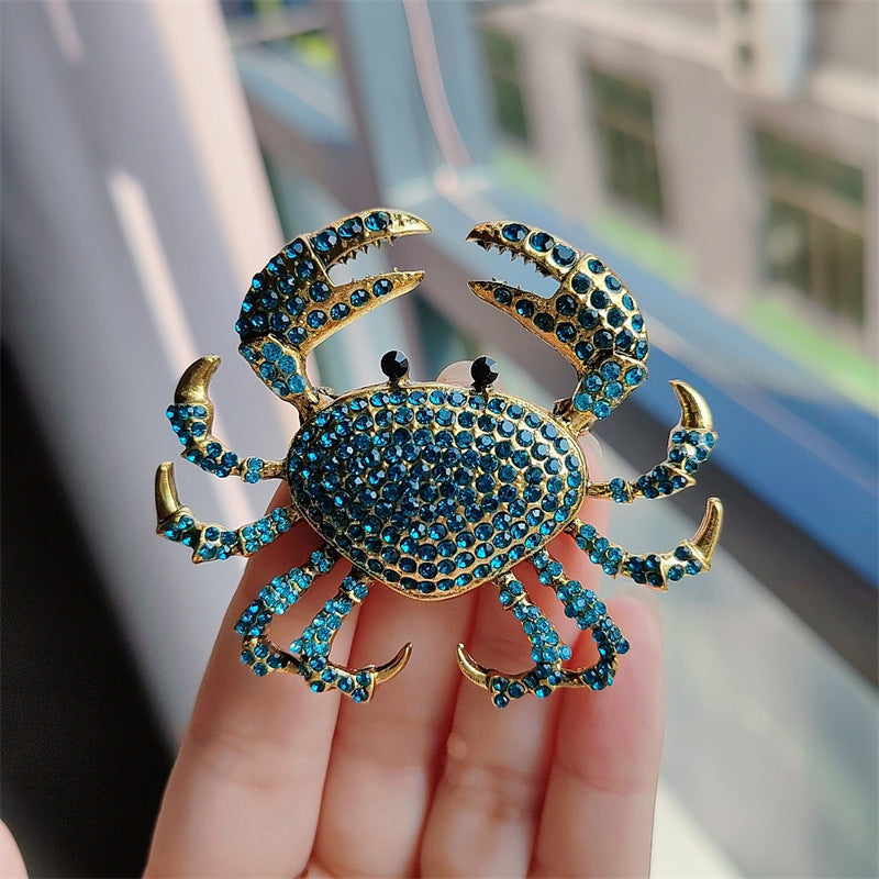 Chic Crab Brooch with Rhinestones - Image 1
