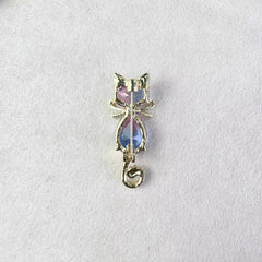 Elegant colourful pin for women