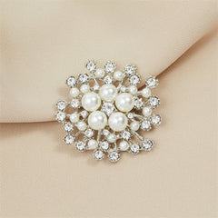 Elegant Vintage Floral Brooch Pin image 1