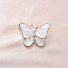 Elegant Vintage Floral Brooch Pin image 6