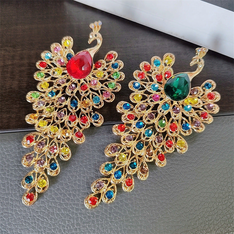 Sparkling rhinestone peacock brooch pin close-up