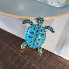Elegant turtle brooch close-up detail