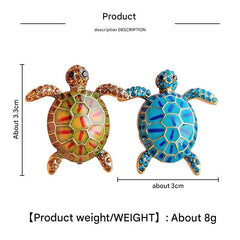 Trendy vintage turtle pin as a fashion accessory