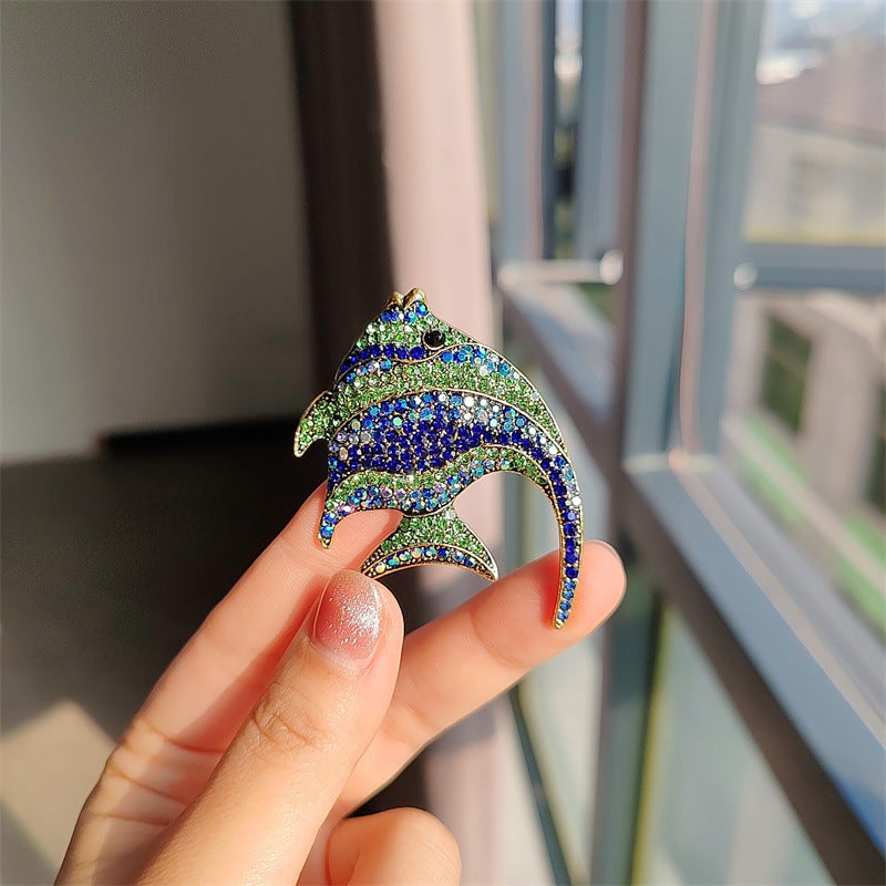 stylish and elegant brooches
