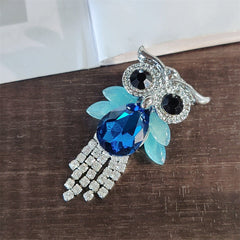 Unique crystal owl accessory for fashion lovers