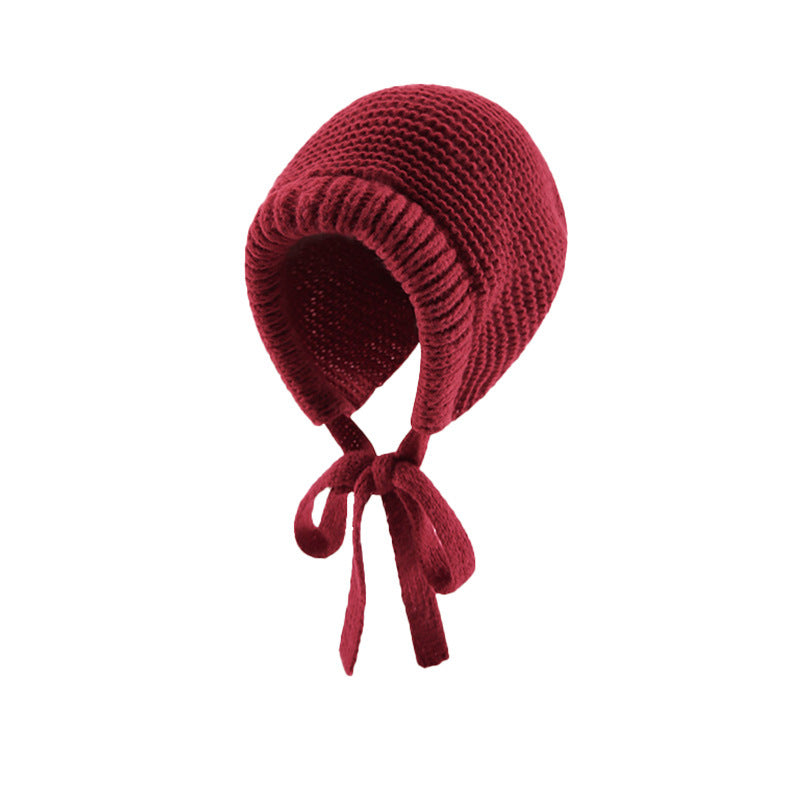 Geometric pattern beanie hat in vibrant red