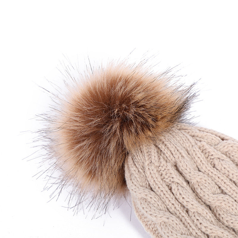Cozy knit beanie hat in beige with pom pom