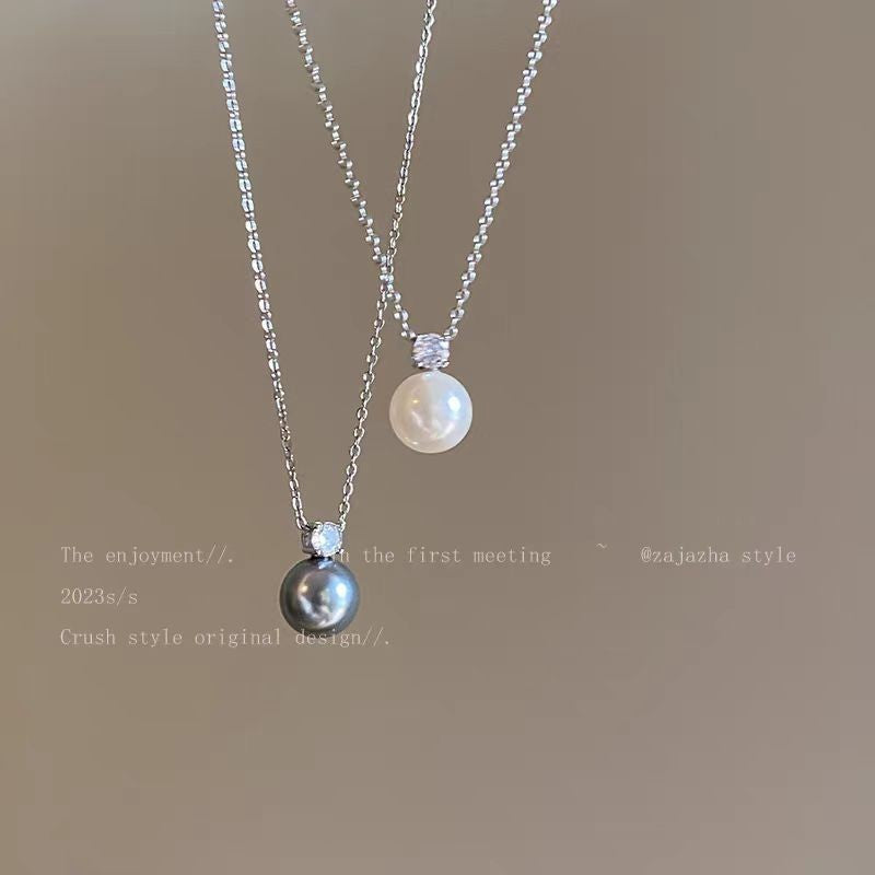 Chic Women's Silver Pearl Necklace Image 4