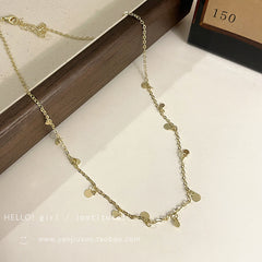 Chic necklace suitable for autumn fashion