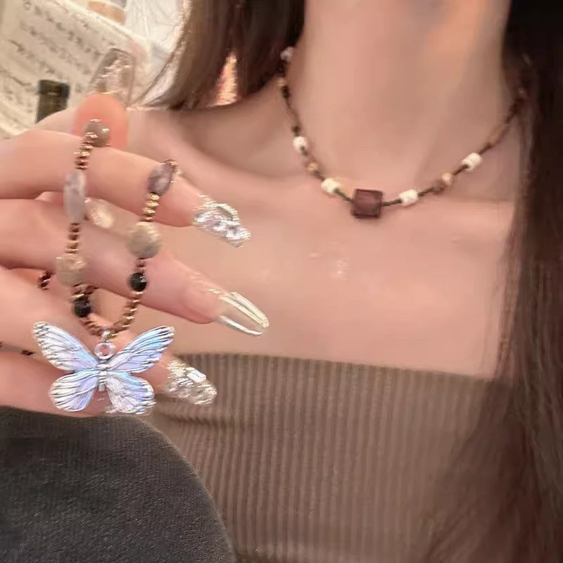 Chic Vintage Butterfly Bead Necklace Image 3