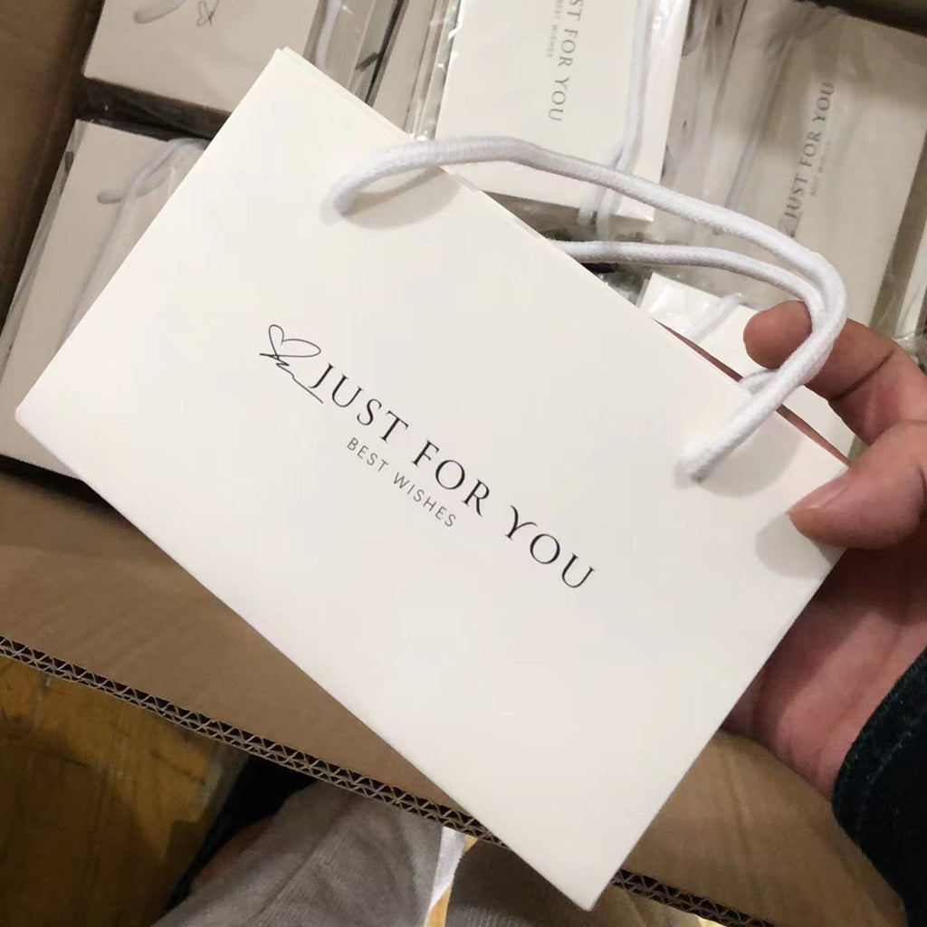 Versatile gift bags perfect for any occasion