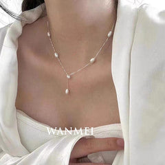 modern aesthetic of silver jewellery