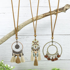 unique design of floral pendant necklace