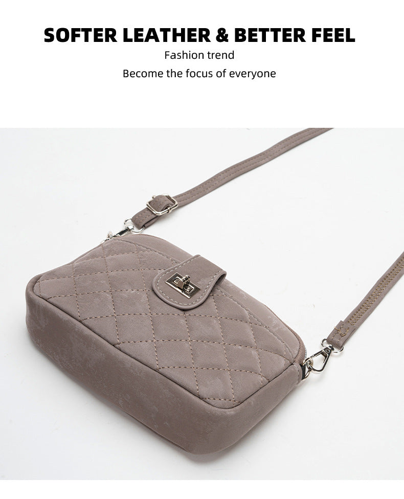 Elegant pink quilted shoulder purse for women