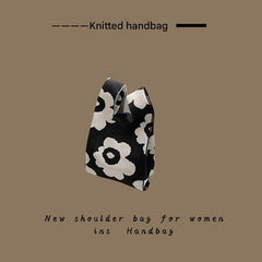 Spacious interior of the knitted tote bag