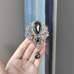 vintage crystal drop brooch image 10