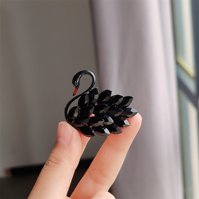 Fashion accessory with crystal accents