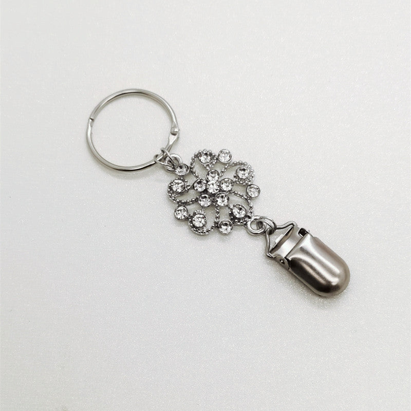 Multi-Purpose Travel Hat Clip front view